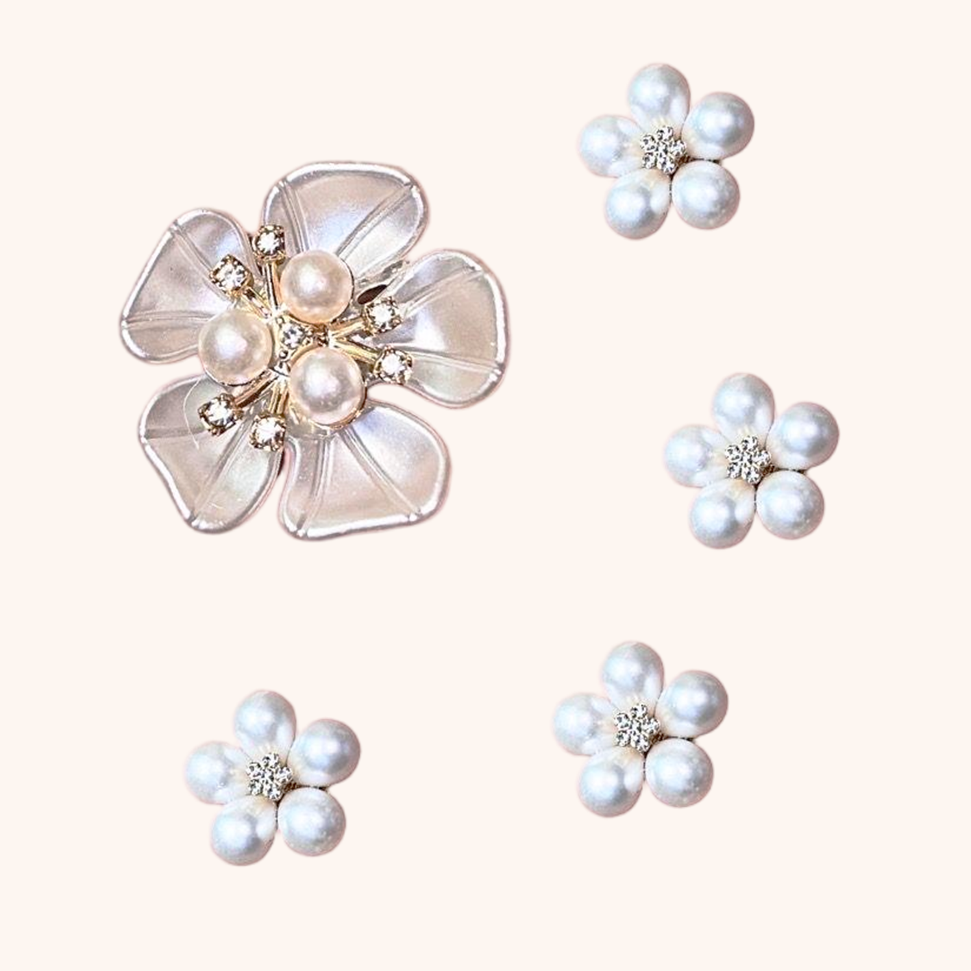 Pearl Flower Pet Charm – Stylish & Elegant